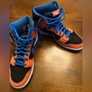 NIKE HIGHTOP..ORANGE, BLACK ,BLUE